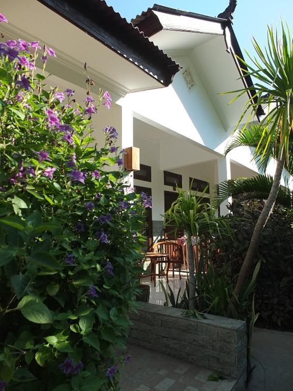 Ricel Homestay Gili Trawangan Exterior photo