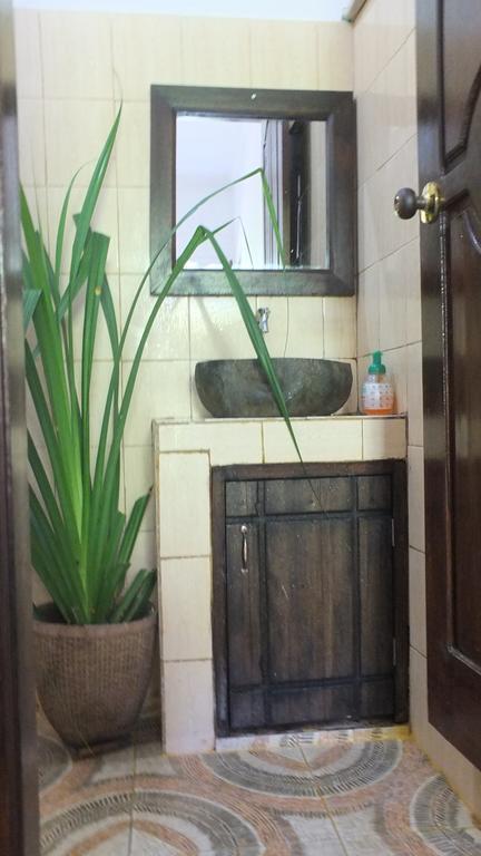 Ricel Homestay Gili Trawangan Exterior photo