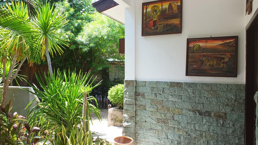 Ricel Homestay Gili Trawangan Exterior photo