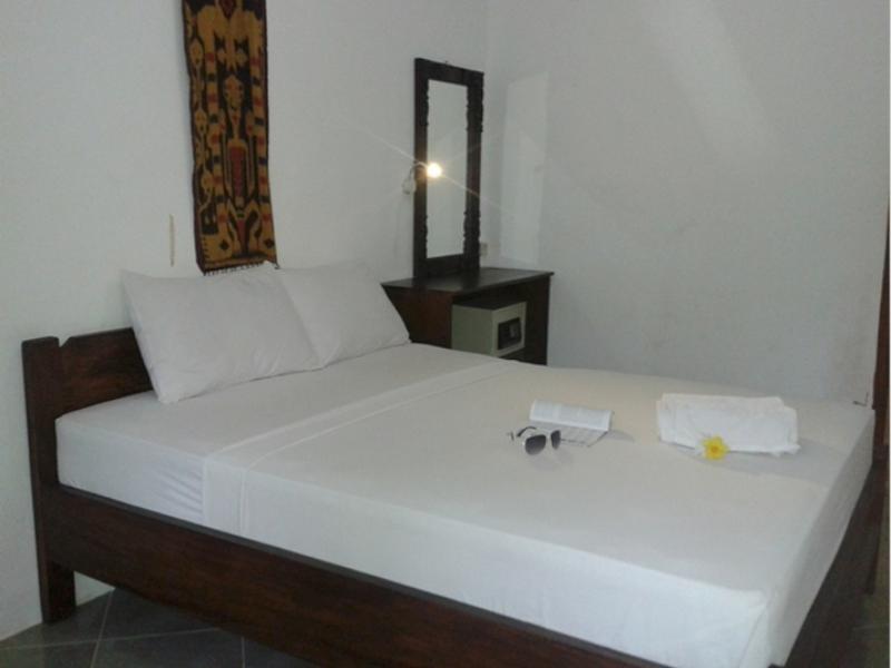 Ricel Homestay Gili Trawangan Exterior photo